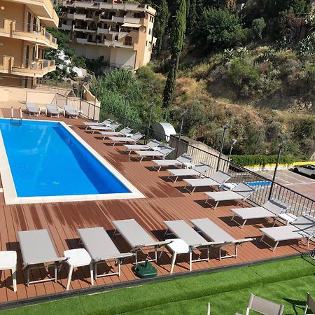Casa Vacanza "Ilenia" - Taormina Exterior photo
